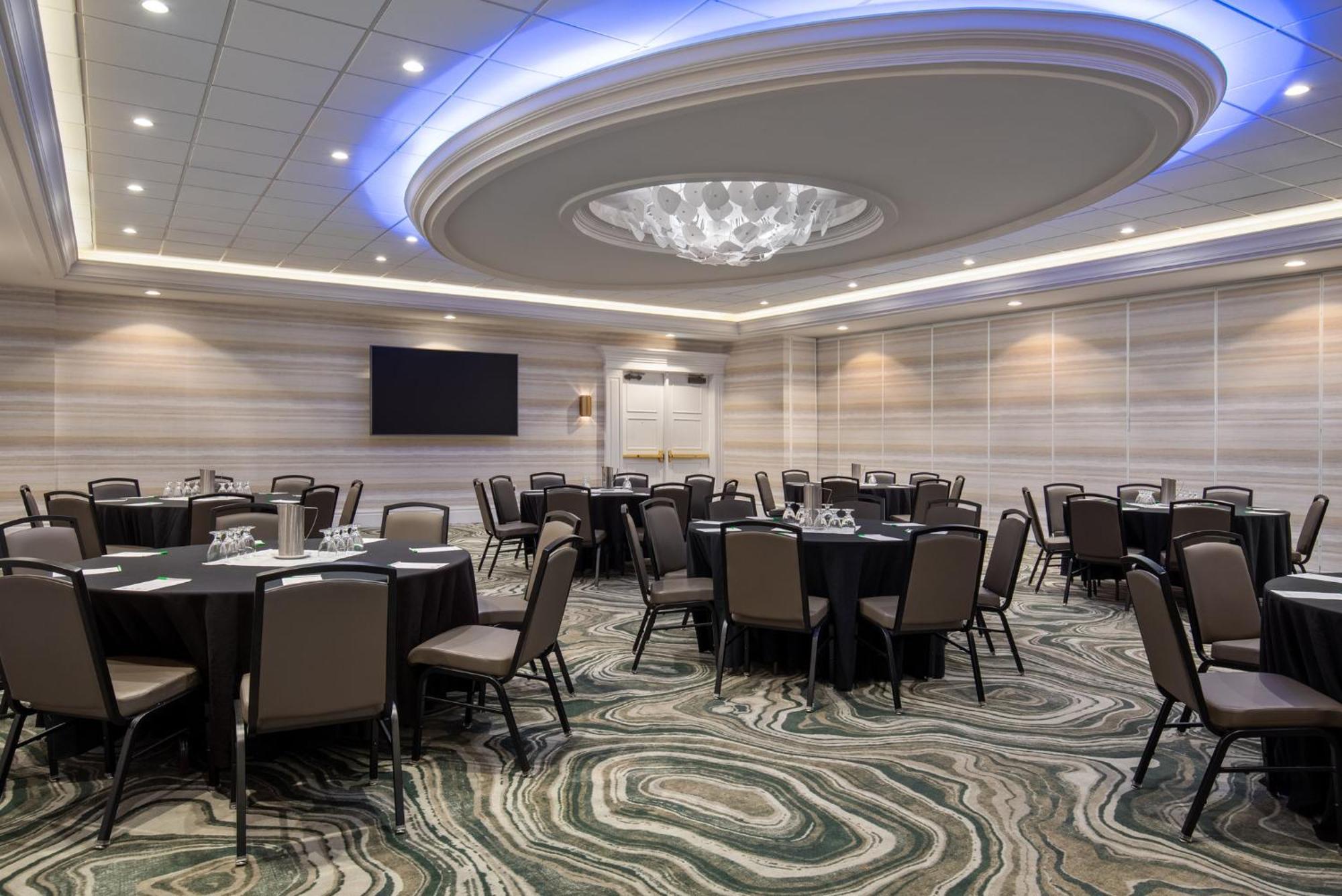 Sainte-Catherine Holiday Inn Hotel & Suites St.Catharines-Niagara By Ihg מראה חיצוני תמונה