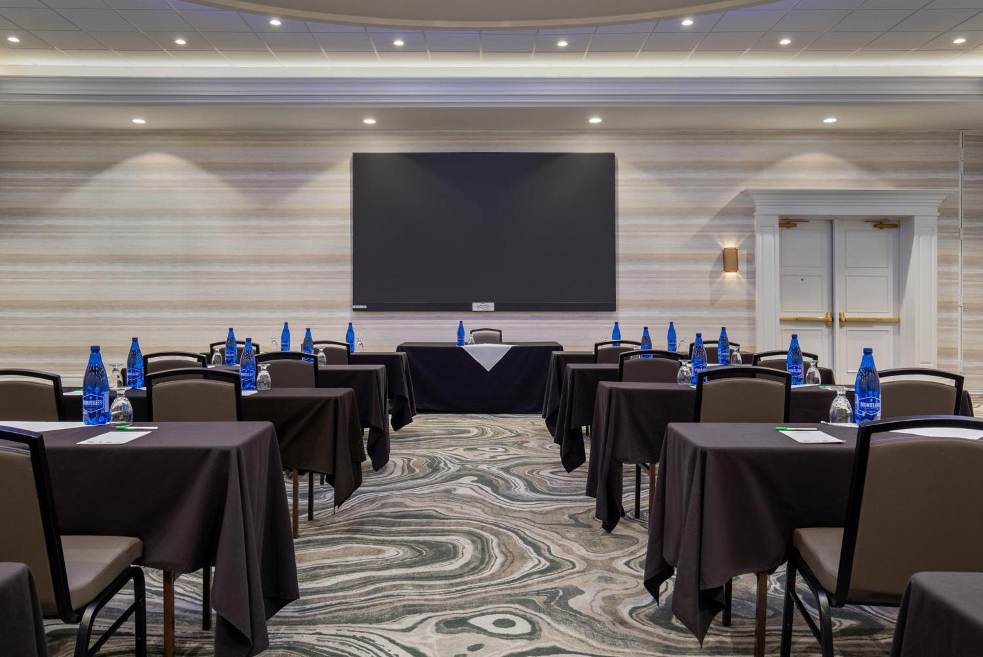 Sainte-Catherine Holiday Inn Hotel & Suites St.Catharines-Niagara By Ihg מראה חיצוני תמונה